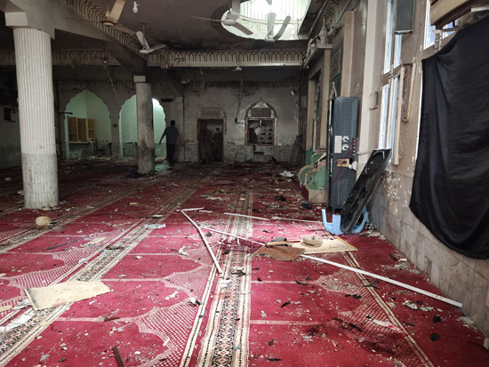 تفجير مسجد بمدينة بيشاور الباكستانية