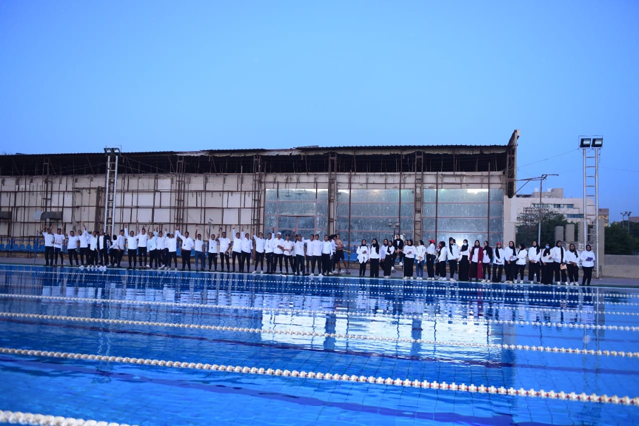 حمام السباحة بالاستاد الرياضي بسوهاج