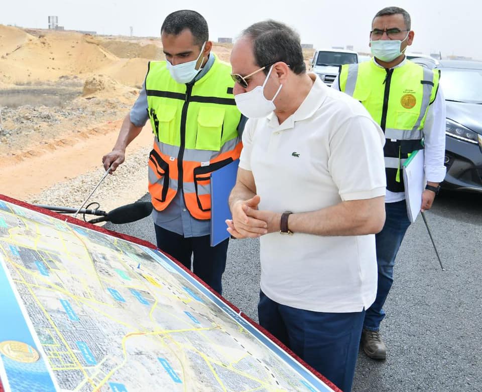 السيسي يتفقد سير العمل فى الطرق والمحاور بالقاهرة الكبرى 5