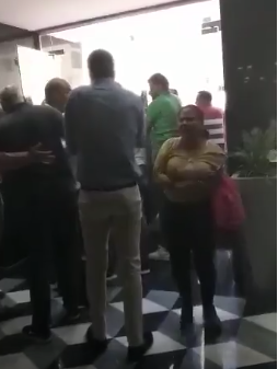 خناقات بين ملاك مشروع دجلة بالمز وموظفي معمار المرشدي 4