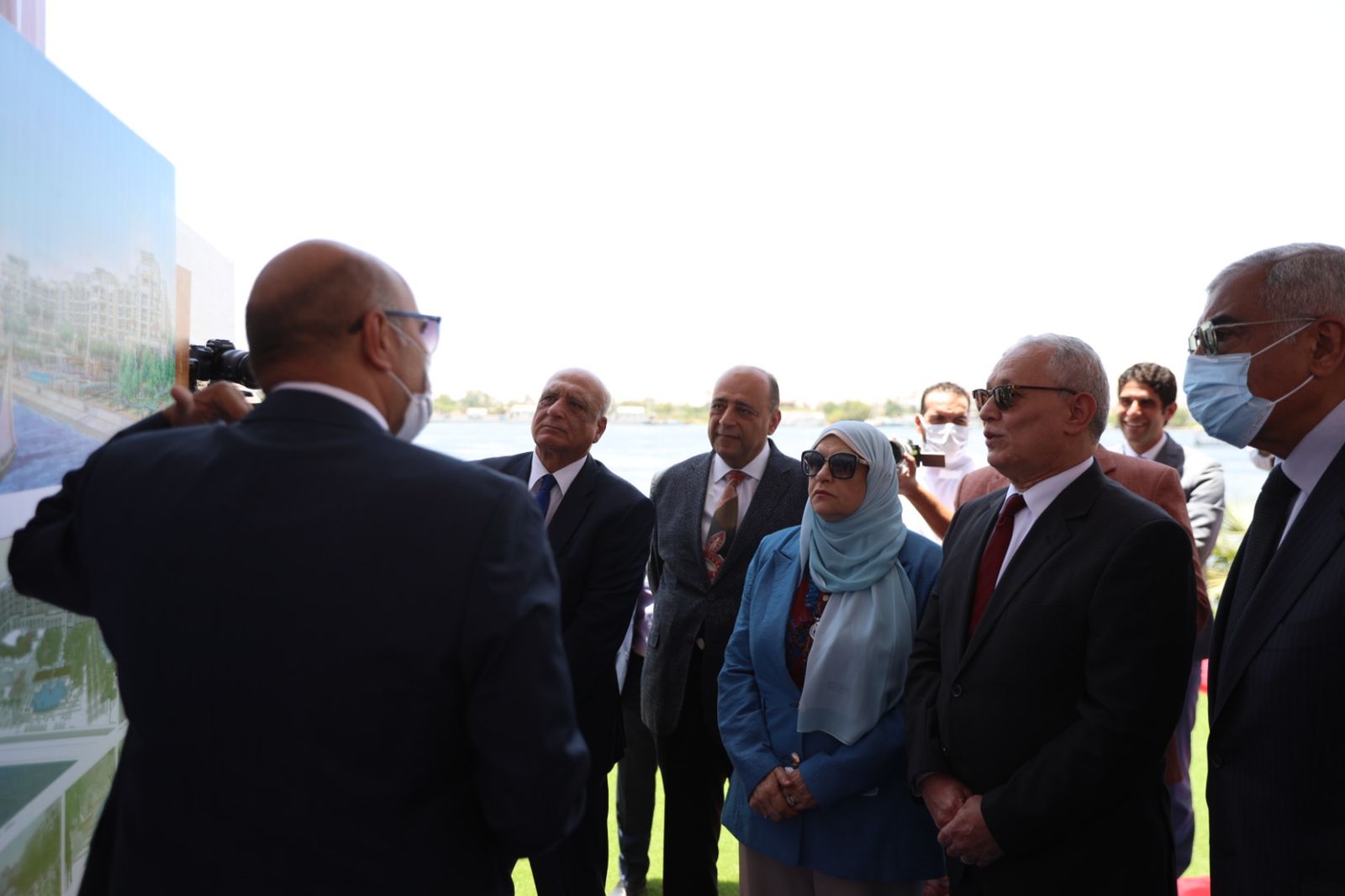 محافظ الأقصر يضع حجر أساس مشروع فورسيزونز الأقصر بحضور هشام طلعت مصطفى 7