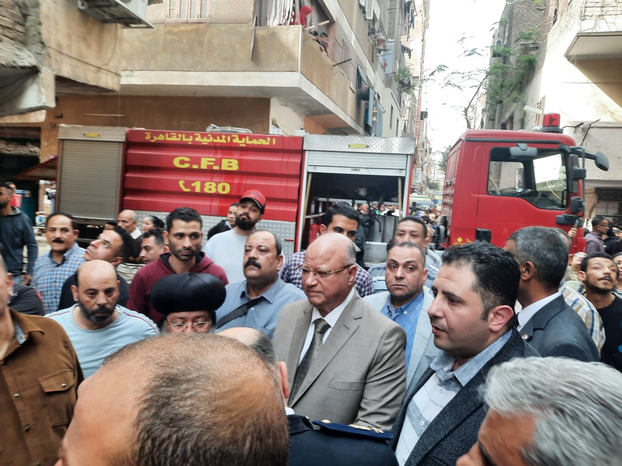180420-السيطرة-على-حريق-محدود-بكنيسة-الأنبا-إبرام-(3)