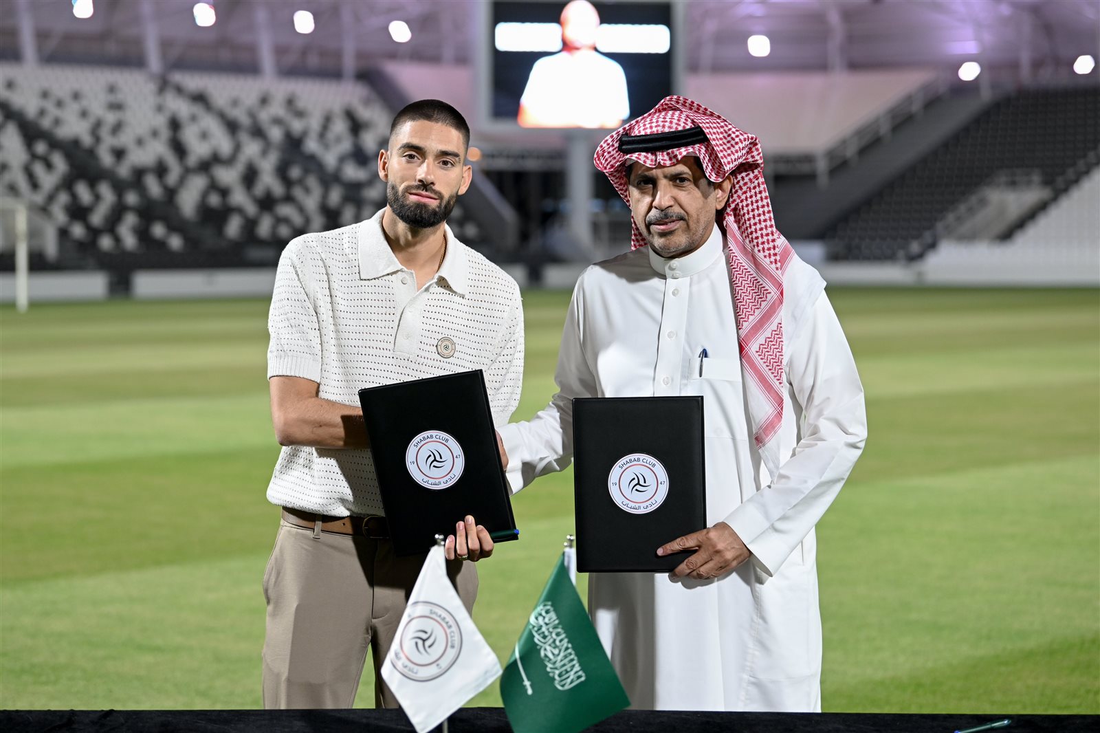 1050366-يانيك-كاراسكو-في-الشباب-السعودي-(5)