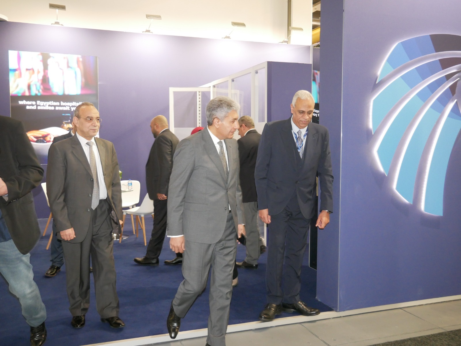 4ddeacfa-6baa-4de6-acb7-bf7ef2f6c2ba
