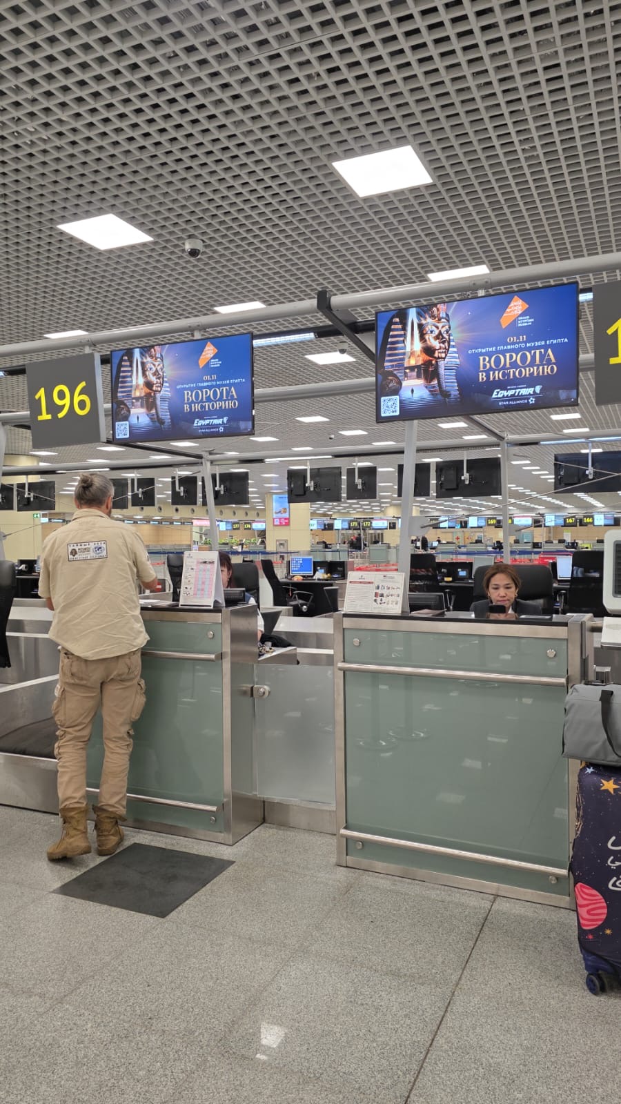 7c6dcc9b-8d70-4943-83de-6420fb11febf