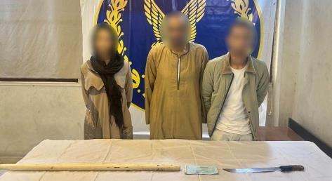 \\160.121.124.29\صور النشر\الأحد 2-11-2025\finaaaaaaaaaaaal 2-11-2025\ضبط ثلاثة اشخاص لقيامهم باحتجاز شخص واكراهه علي التوقيع\المتهمين - Copy.jpg