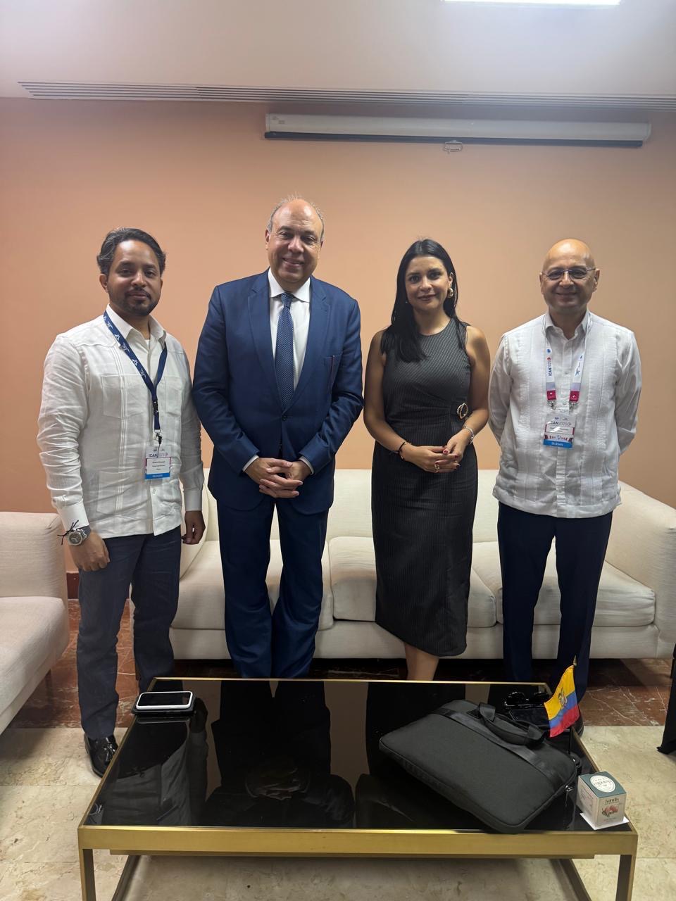 678c5947-426d-4b7c-ba66-483bef1171c3