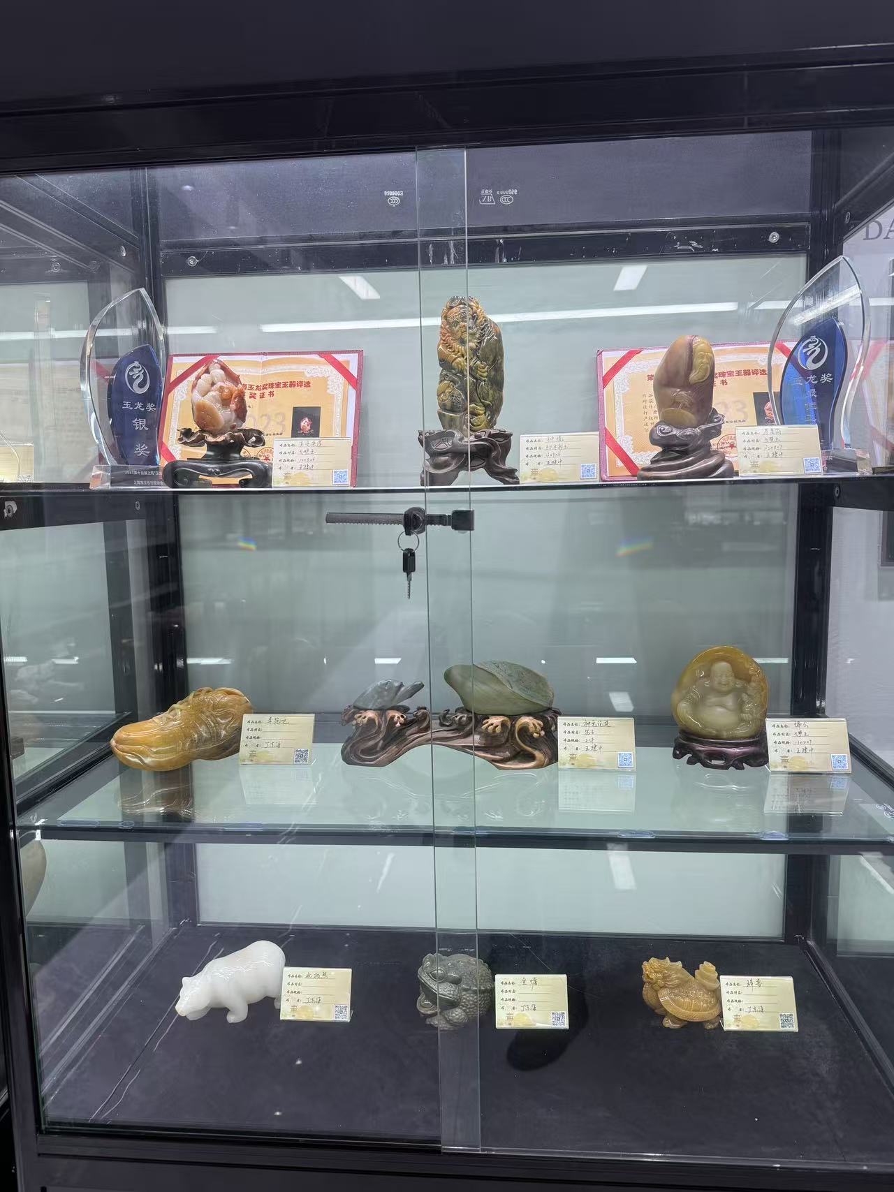 3735a9ce5032e6d74fdce10b915be6e9