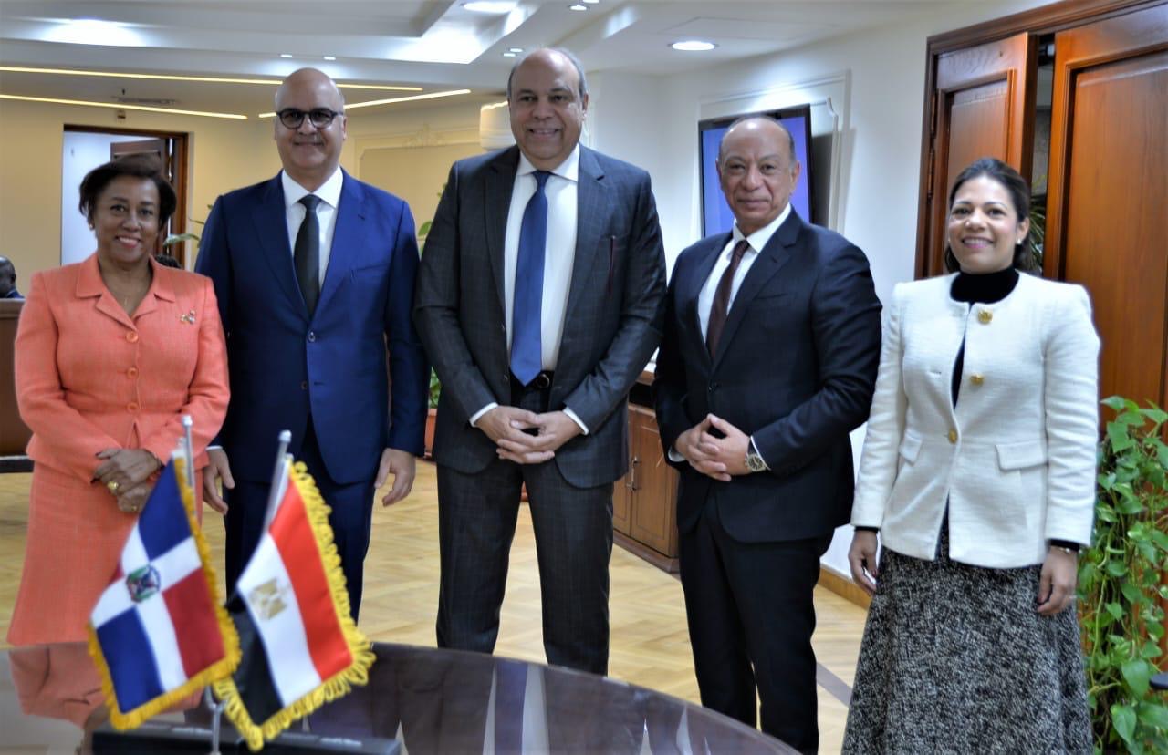 12fcc57a-7e14-4109-b433-689aaa11b863