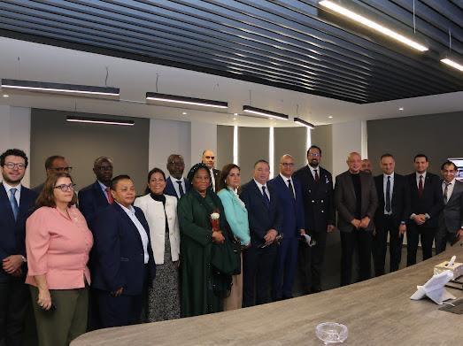 e70f41c3-8f41-4dcd-aea2-abd38a1d7d1b