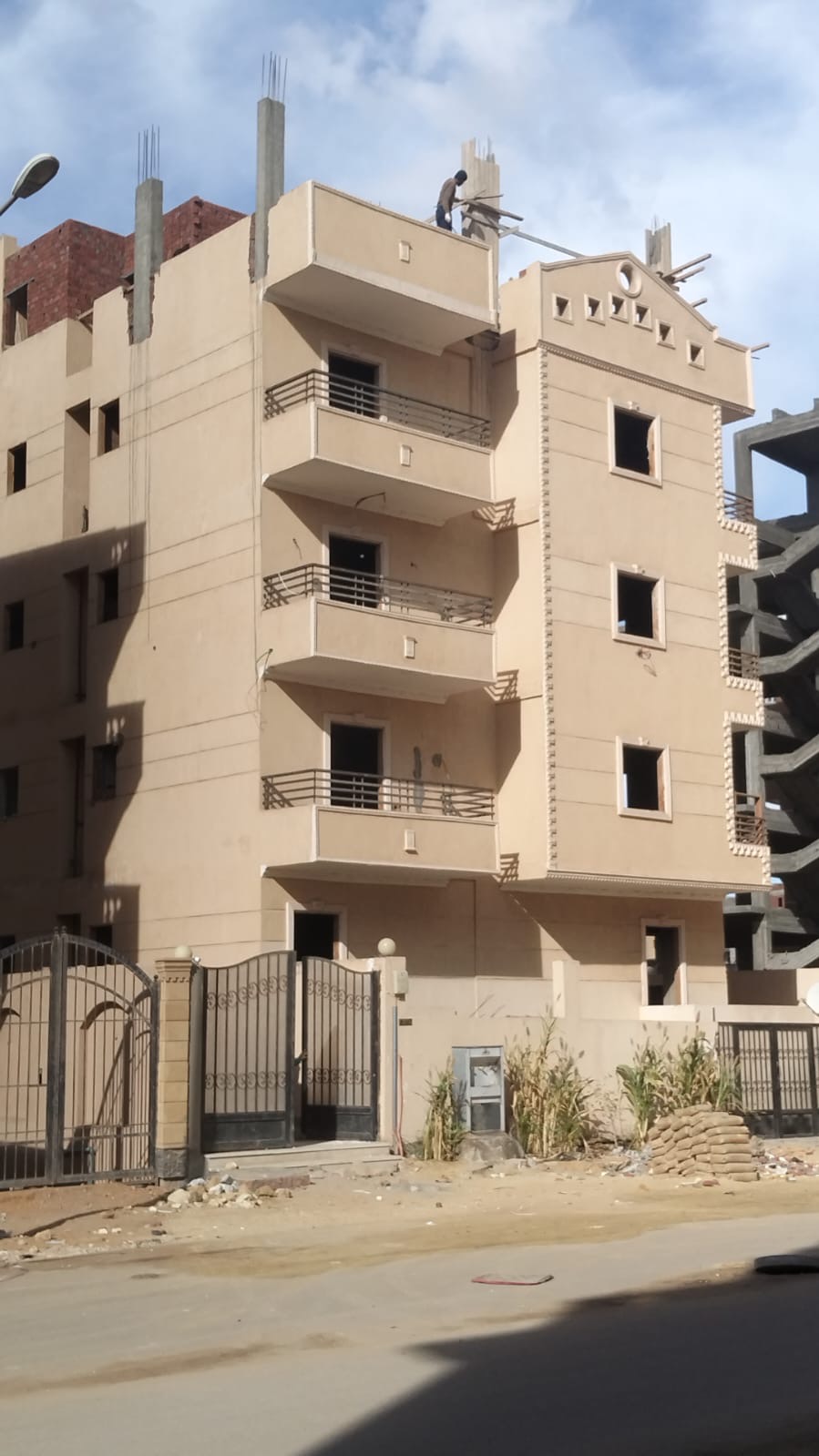 37963db1-d6fe-43a9-831b-d4a3a2825d36