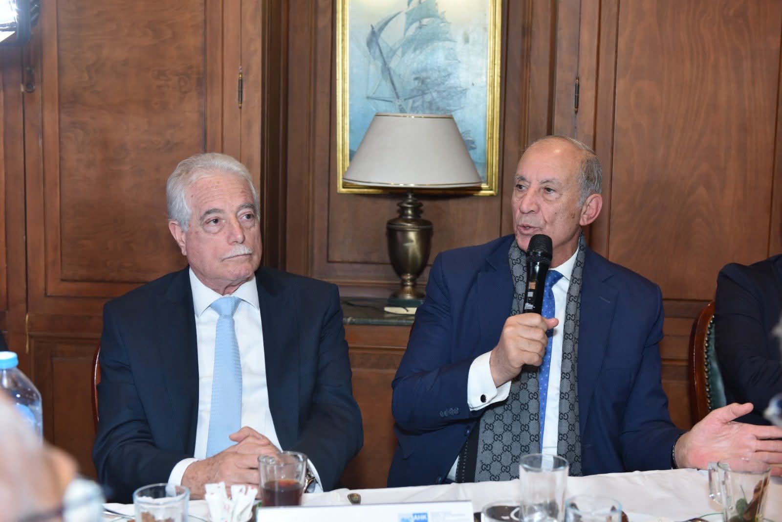 1c5cbc5e-23e3-41f2-acff-00de53f2cbbe