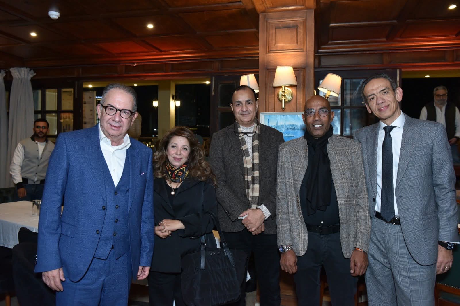 de062ece-45cc-4fe2-88a5-785f5fd8e4ba