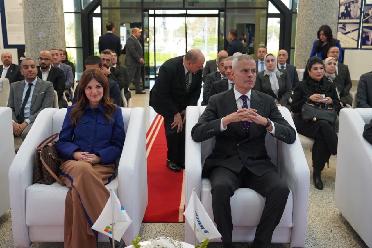 4b15da5d-b2a3-484d-b237-2e0652edf7e9