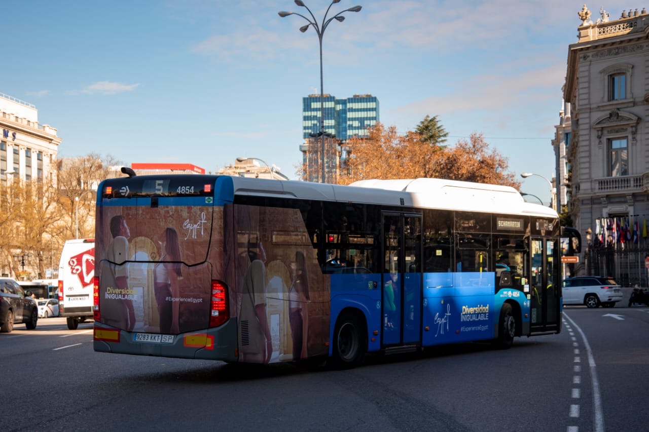 b8fb5636-b8da-444b-9adf-8c9c713675f2