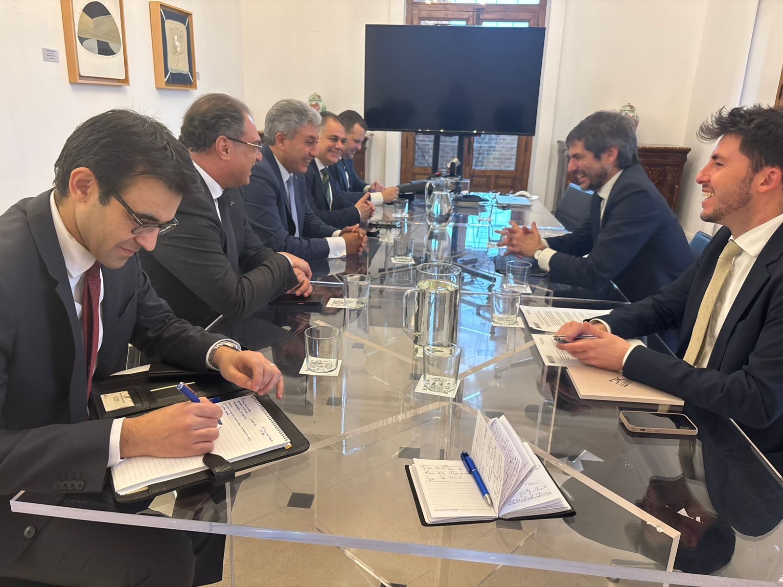 66c33ebb-5408-4c0d-83a8-b3bf956a8bd0