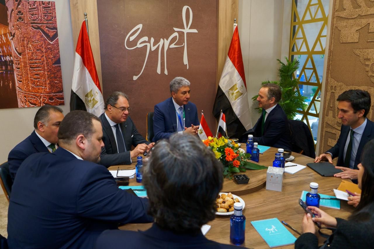 fb044d58-23ec-4c25-a40e-a2581b8cb3bb