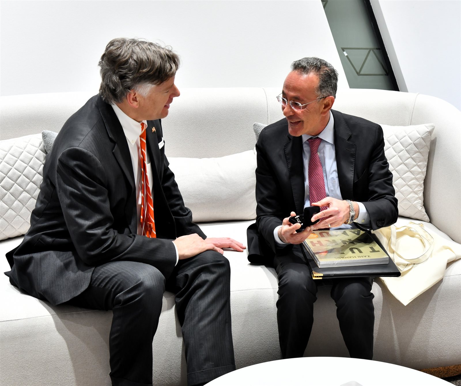 44790fad-00d5-40c4-8216-42c0f13e5e7a