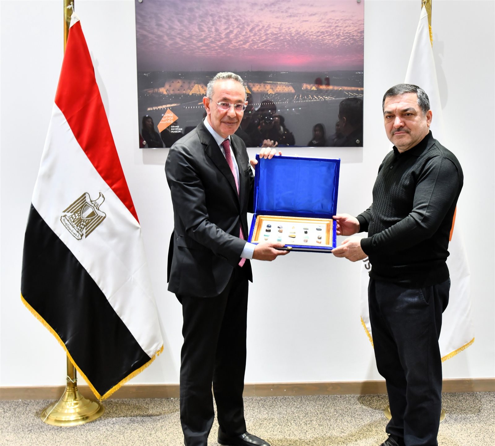 10af1589-264f-49b1-afb9-dc9a59d4cc1c