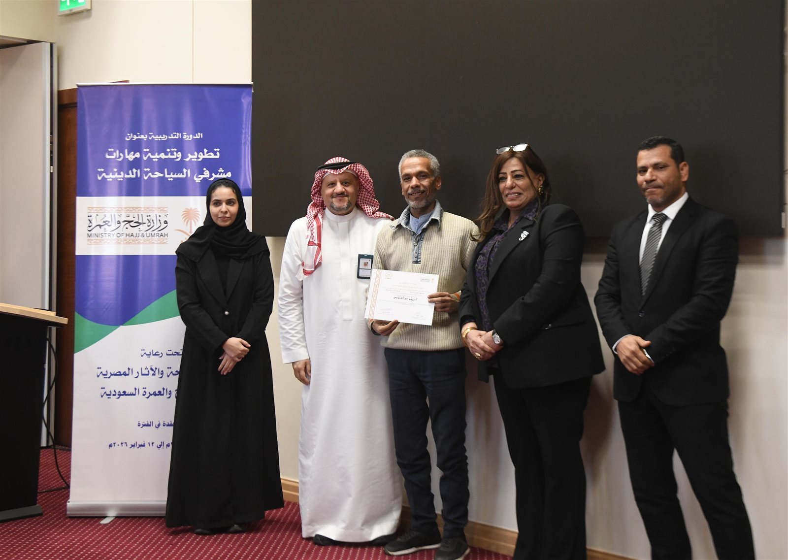 032edede-d8d9-4f7d-abfc-8ff2d250baab