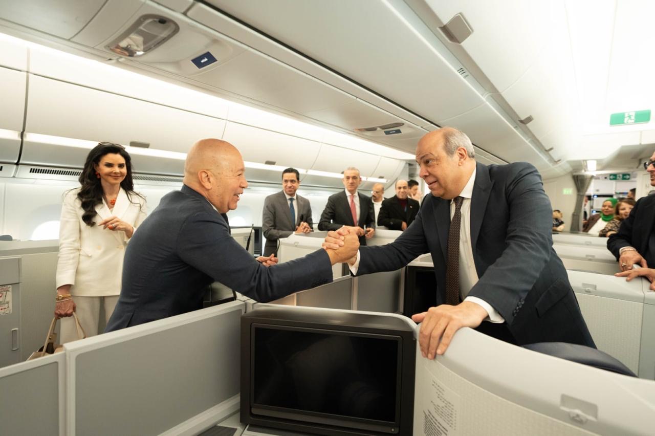 69b7cb32-effa-44e8-9678-96f8999eee97