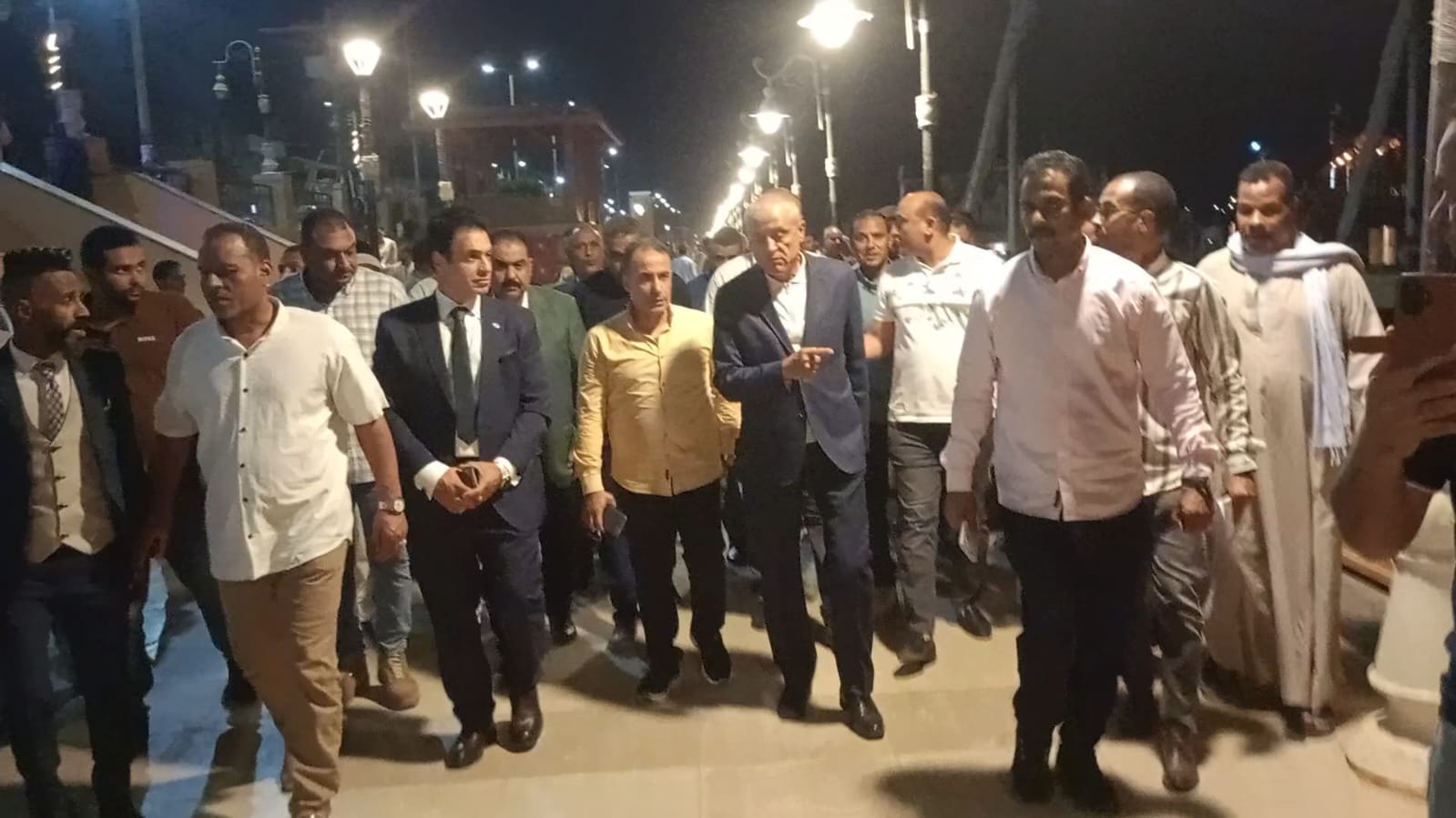 1000198570