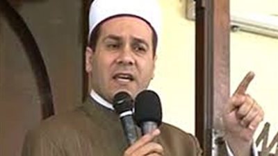 مظهر شاهين :ادعو لمصر أن يجنبها الله 