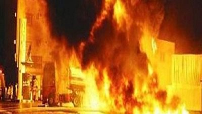 نشوب حريق بإحدى المحلات التجارية الشهيرة بالقليوبية