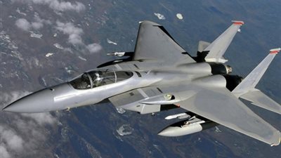 تعرض قاعدة القرضابية الجوية الليبية لقصف جوي