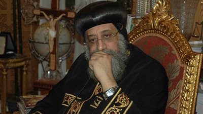 السفير الأمريكي يعزي 