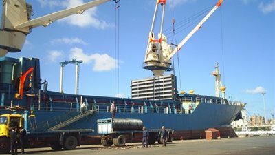 ترحيل 1285 سودانيًا عبرو ميناءى السد العالى وقسطل بأسوان