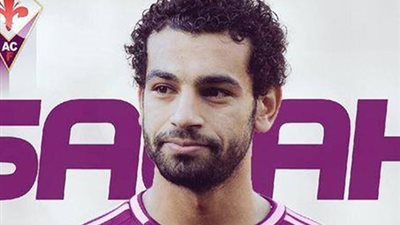 نجم الفيولا السابق يشيد محمد صلاح