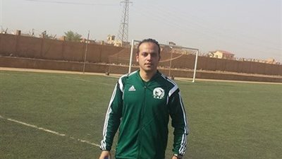 أحمد حسام طه يشارك فى إدارة موقعة زامبيا و نيجيريا