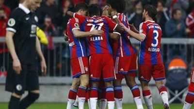 بايرن ميونيخ ومونشنجلادباخ يدأ بيد الى ربع النهائي