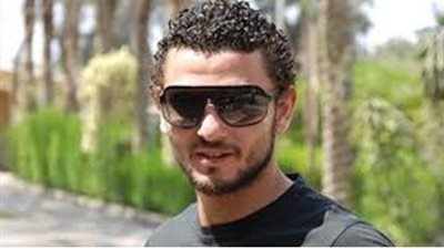 نزلة برد تبعد ثلاثى الأهلى عن التدريبات