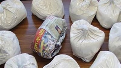 ضبط عامل بحوزته 5 تذاكر هيروين بالأقصر