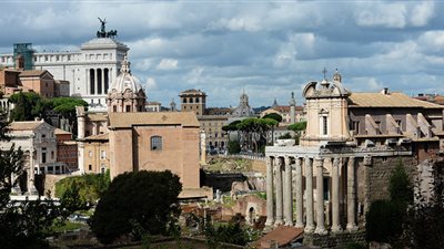 إنفجار فى مقهي وسط العاصمة الإيطالية «روما»