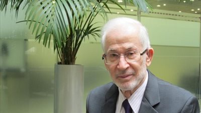 «دولي الإخوان» ينحاز لمحمود عزت ويطالب أفراد الجماعة بالانصياع لقراراته