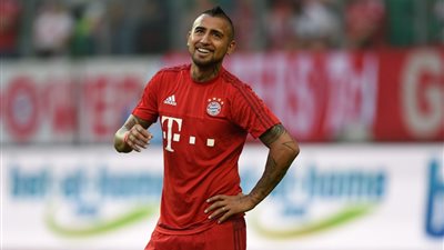 البايرن كلاكيت 5  مرة فى المربع الذهبى بالتعادل مع بنفيكا 2/2