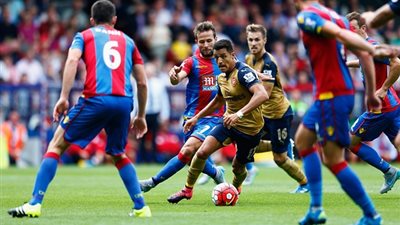 اليوم:آرسنال«النني»يسعي لمصالحة جماهيره علي حساب كريستال