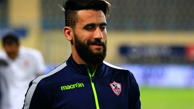 شاهد بالفيديو شبيه نجم الزمالك يكشف حقيقة تدخين باسم مرسى للشيشة