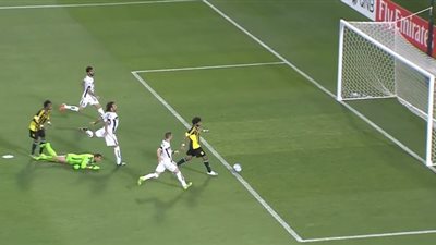 العميد يسحق سباهان الإيراني برباعية قاسية في دوري الأبطال 