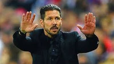 اتلتيكو مدريد على قمة الليجا بالفوز على مالاجا ... وطرد سيميونى 