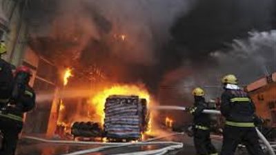 حريق هائل داخل شركة للسيارات فى «أبو رواش» بالجيزة 