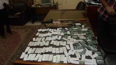 قبل شم النسيم.. «أمن كوم أمبو» يحبط ترويج 1000 قرص مخدر