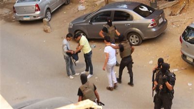 بلاغ ضد وزير الداخلية بسبب عمليات القبض العشوائى فى 25 أبريل