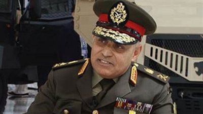 صدقي صبحي يهنئ تواضروس الثاني بـ «عيد القيامة»