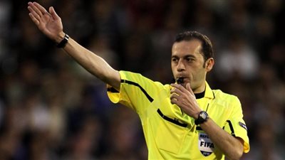 شاكير حكما لمباراة البايرن وأتليتكومدريد بنصف نهائي الشامبيونزليج