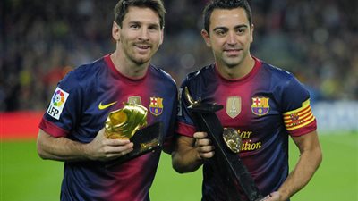 تشافي: «ميسي» مدمن ومريض بكرة القدم