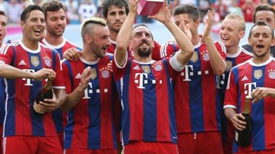 مونشنجلادباخ يؤجل احتفال البايرن بدرع الدوري  